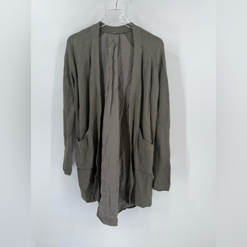 Lululemon Still At Ease Wrap Cashlu &‎ Tencel Size small Grey Sage